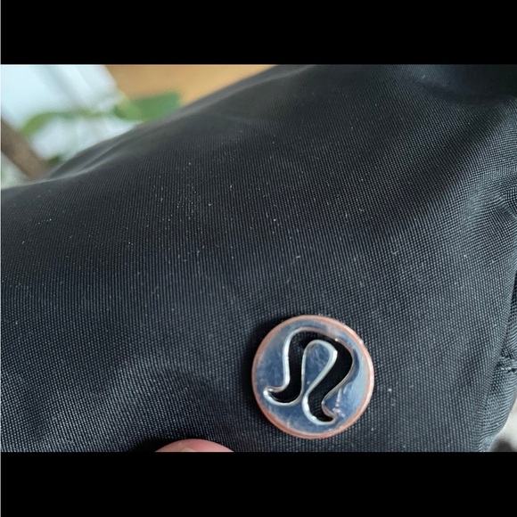 Lululemon Black Fanny Pack - Picture 3 of 3